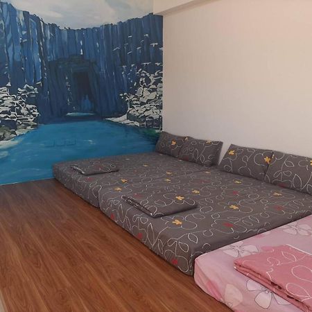 Jun Le Bed And Breakfast Манонг Екстериор снимка