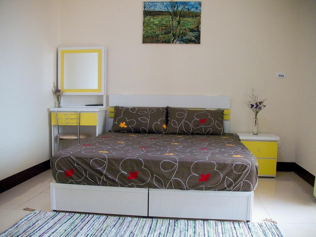 Jun Le Bed And Breakfast Манонг Екстериор снимка